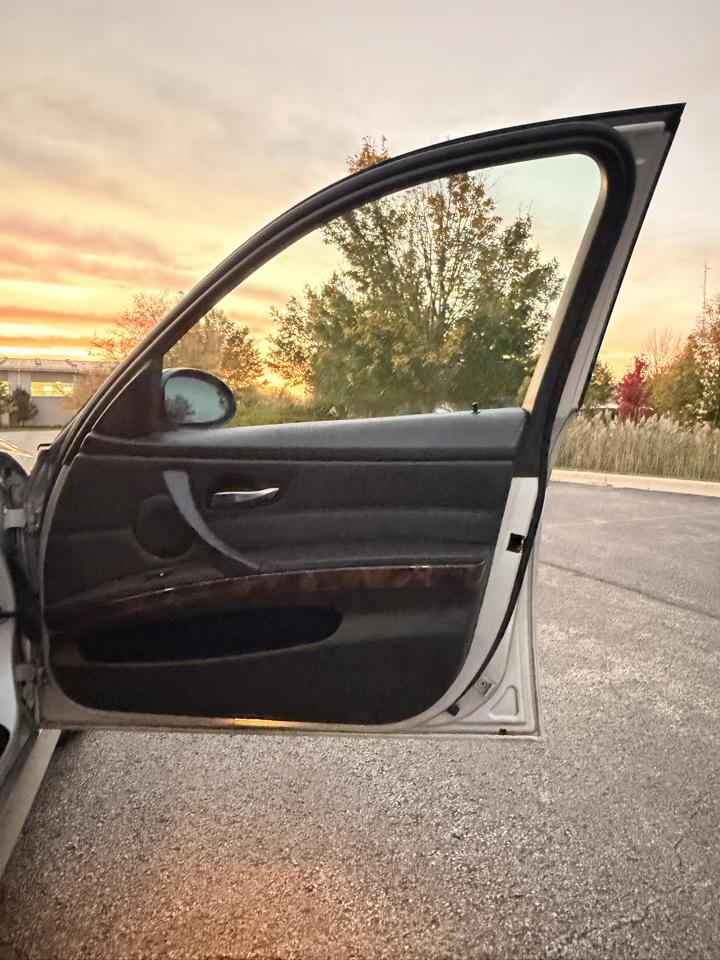 BMW 3-Series 325xi Sedan 2006