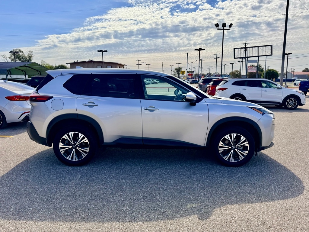 Nissan Rogue  2021