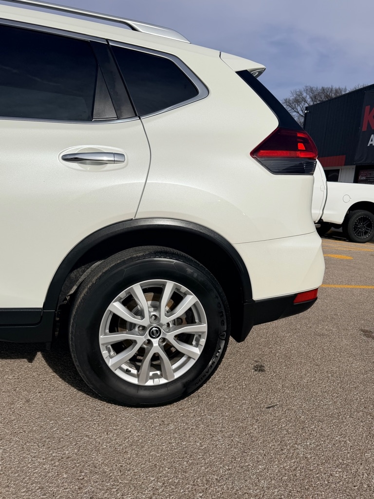Nissan Rogue  2018