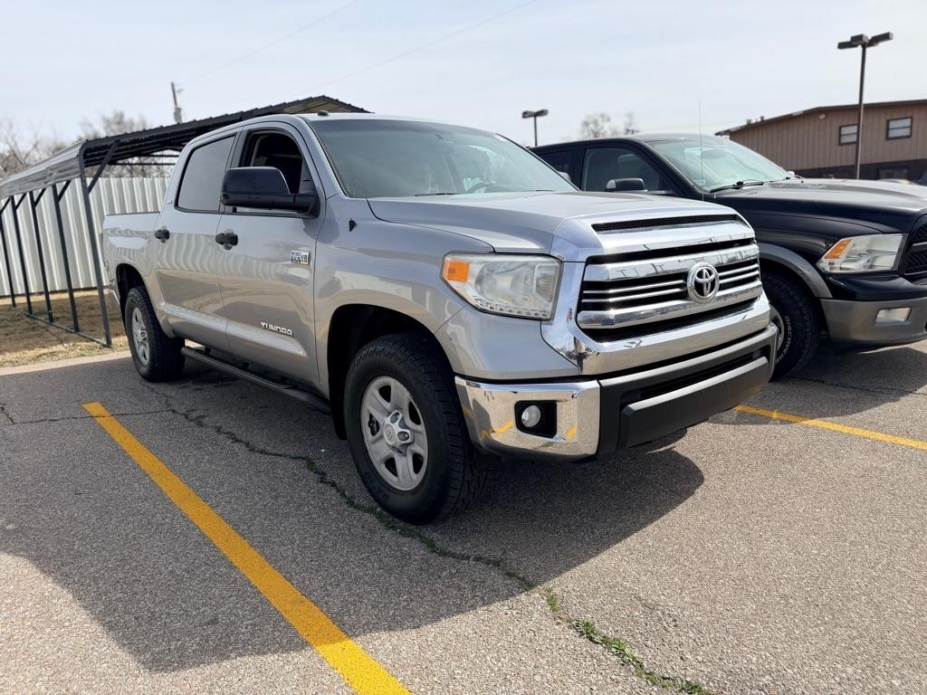 Toyota Tundra  2016