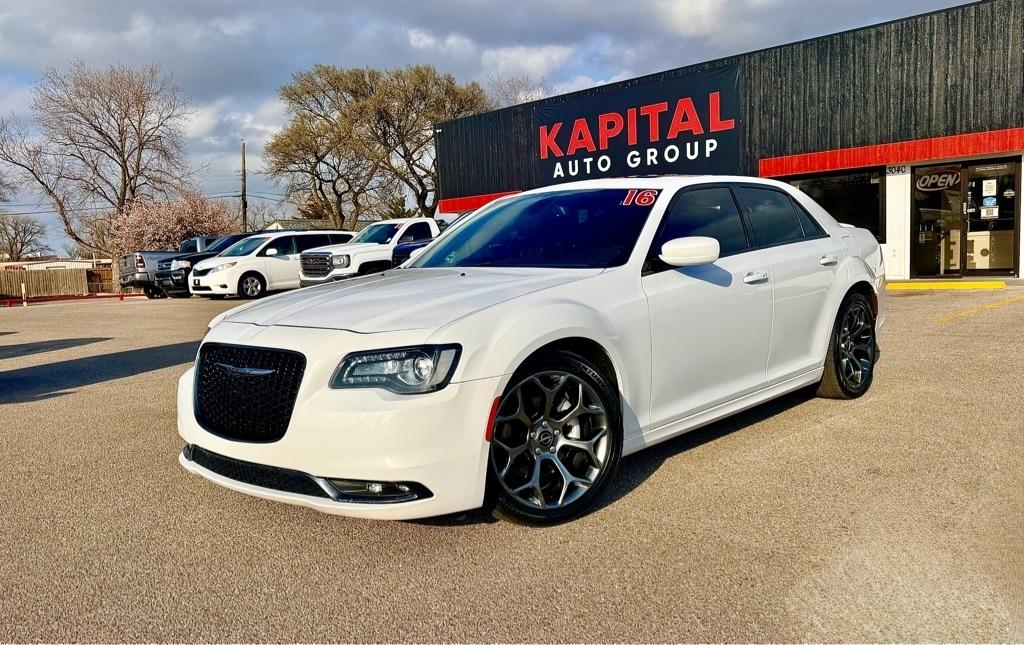 2016 Chrysler 300 S