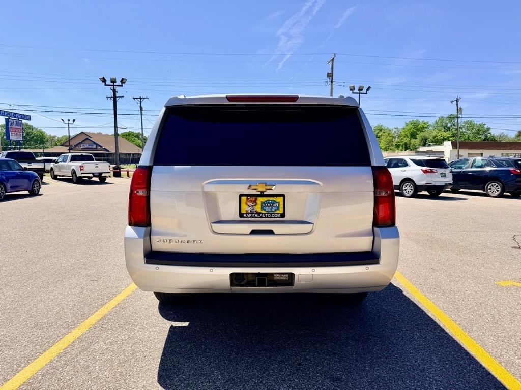 Chevrolet Suburban  2015