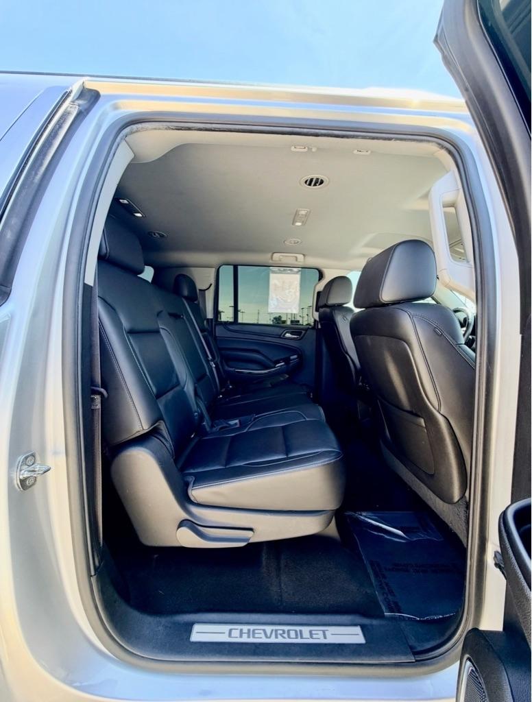 Chevrolet Suburban  2015