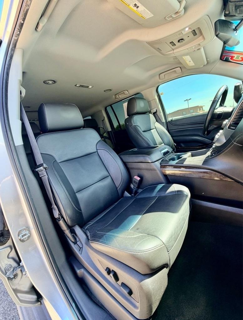 Chevrolet Suburban  2015