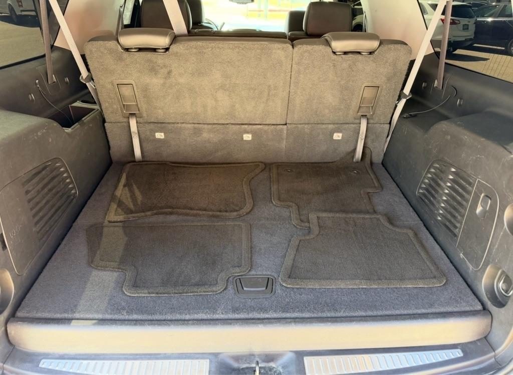 Chevrolet Suburban  2015