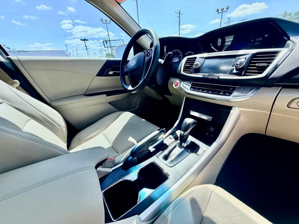Honda Accord  2013
