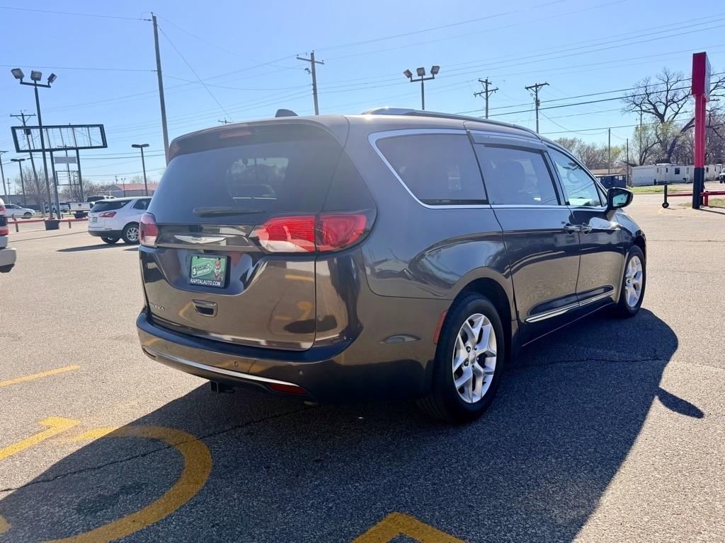 Chrysler Pacifica  2017