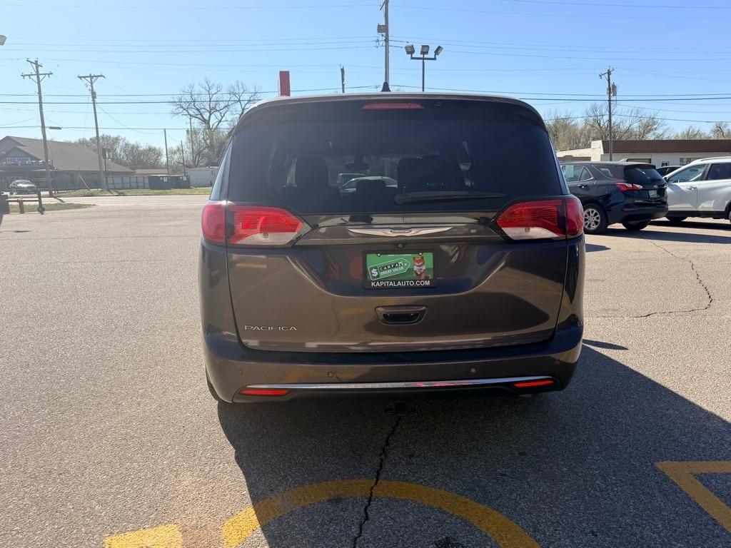 Chrysler Pacifica  2017