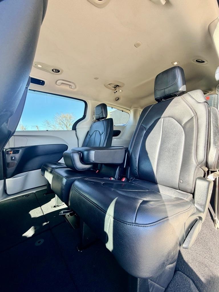 Chrysler Pacifica  2017