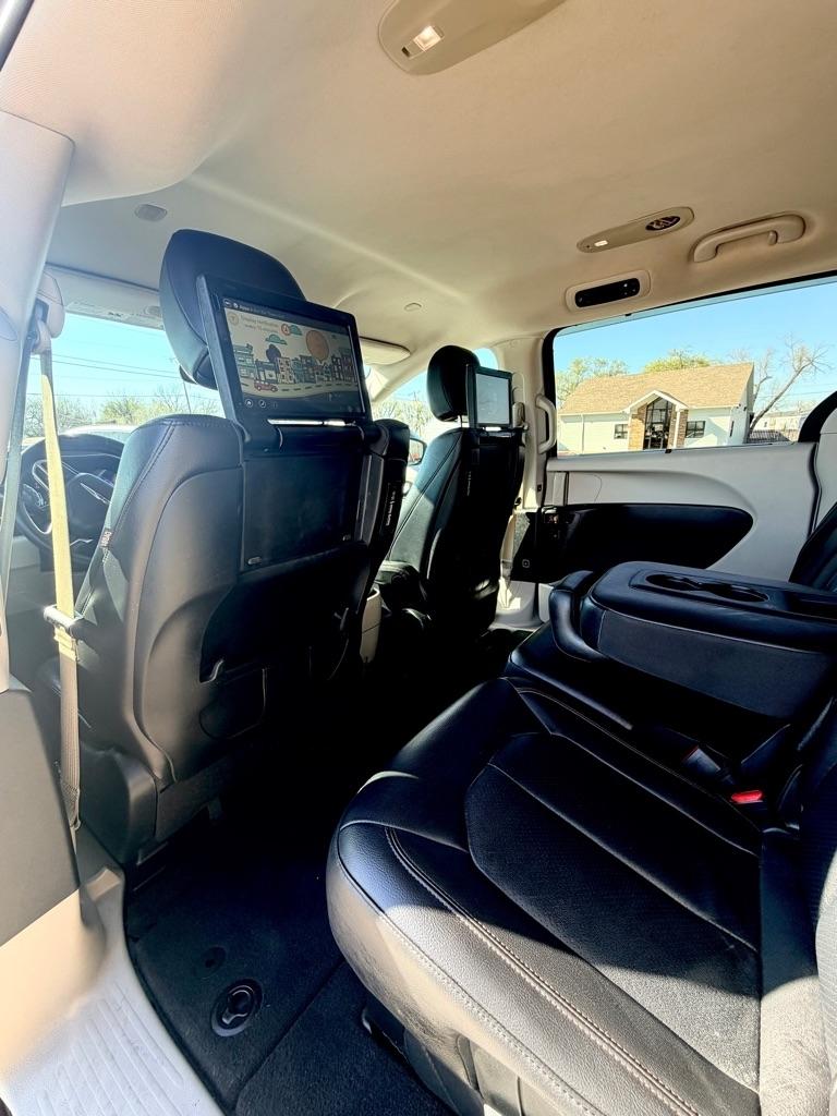 Chrysler Pacifica  2017