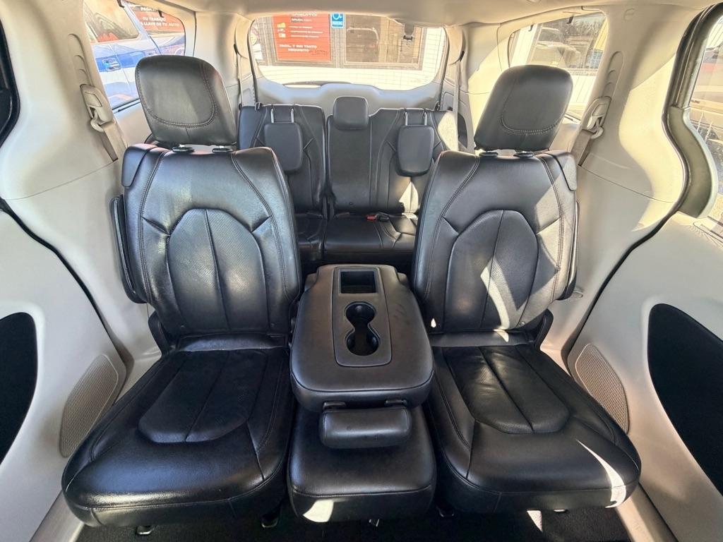 Chrysler Pacifica  2017