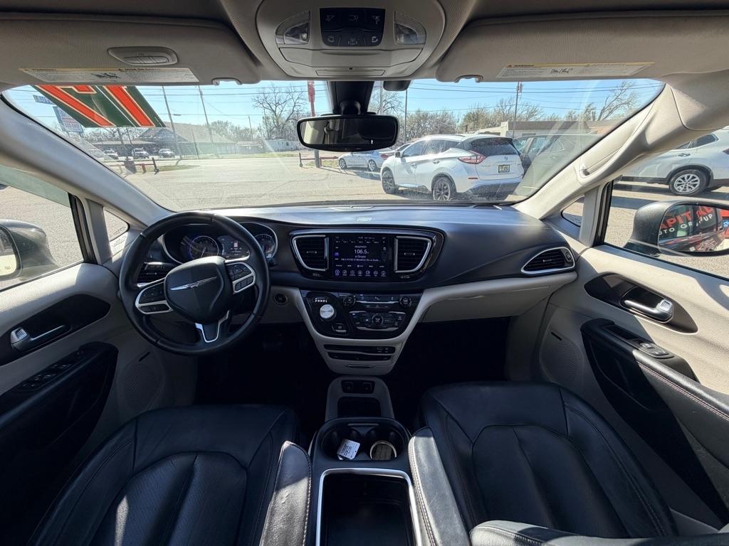 Chrysler Pacifica  2017