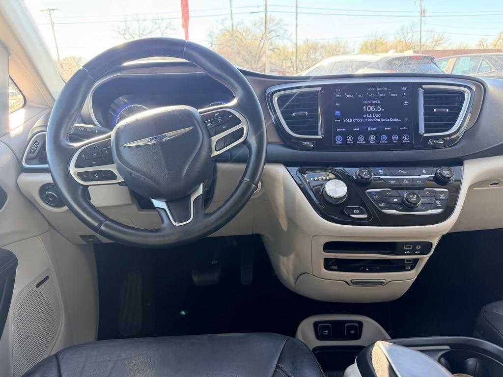 Chrysler Pacifica  2017