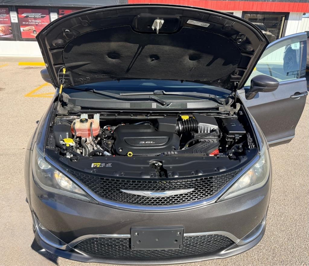 Chrysler Pacifica  2017