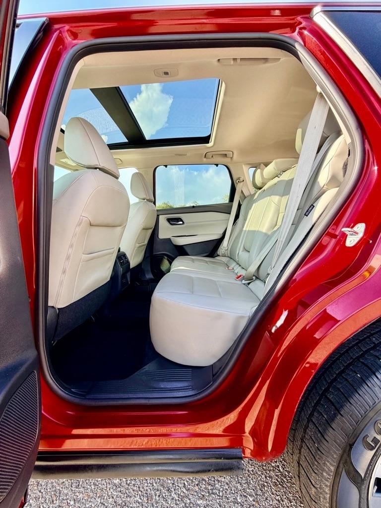 Nissan Rogue  2021