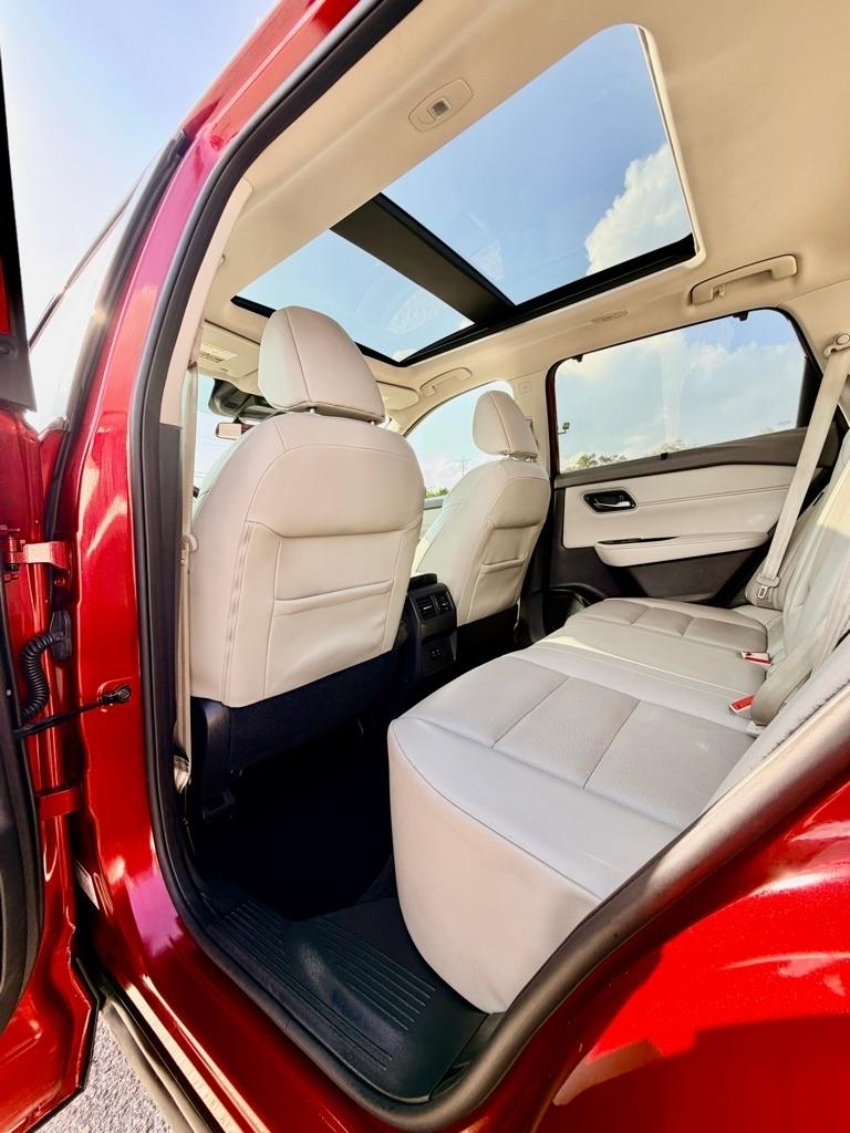 Nissan Rogue  2021
