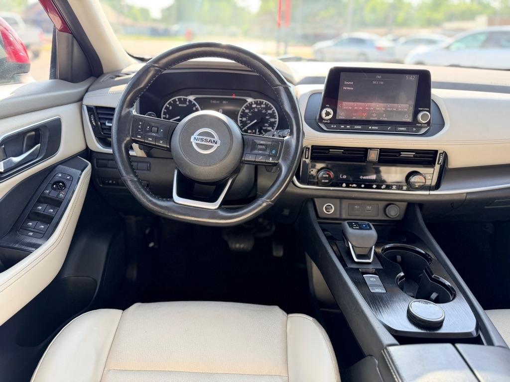 Nissan Rogue  2021