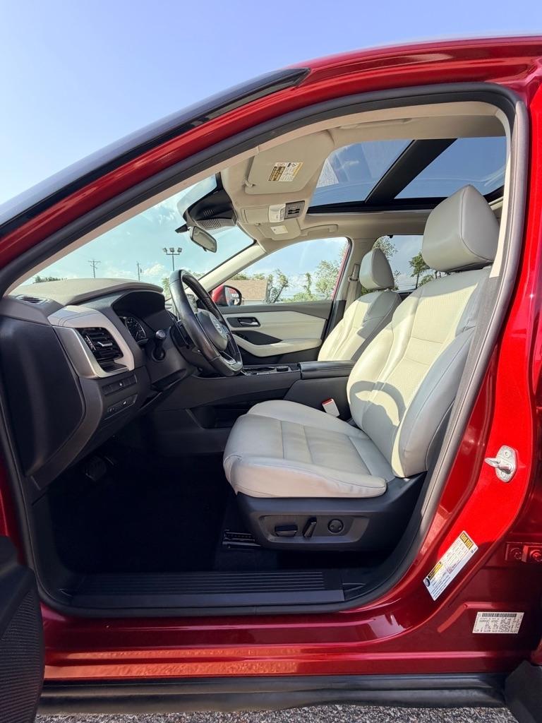 Nissan Rogue  2021