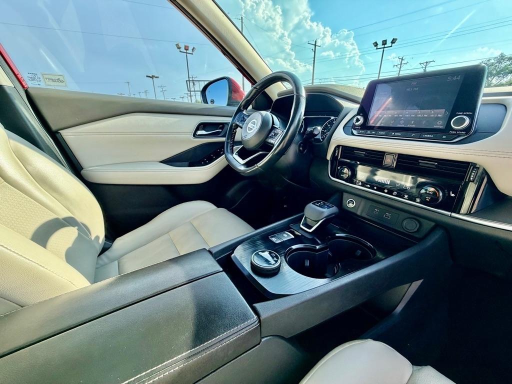Nissan Rogue  2021