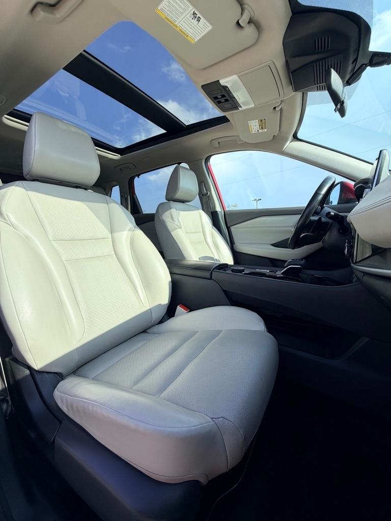 Nissan Rogue  2021