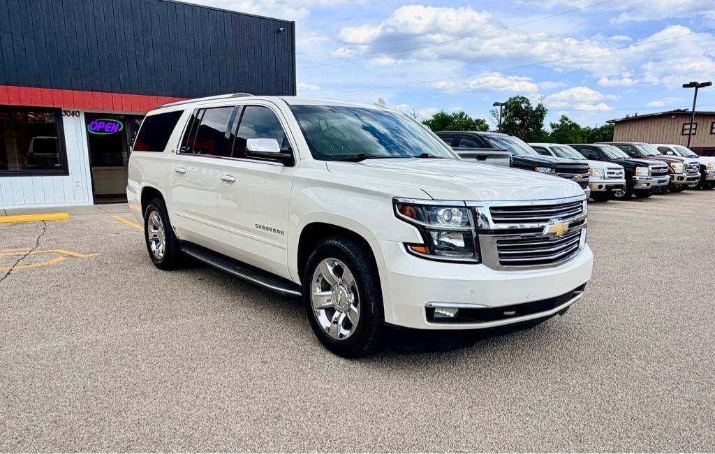 Chevrolet Suburban  2015
