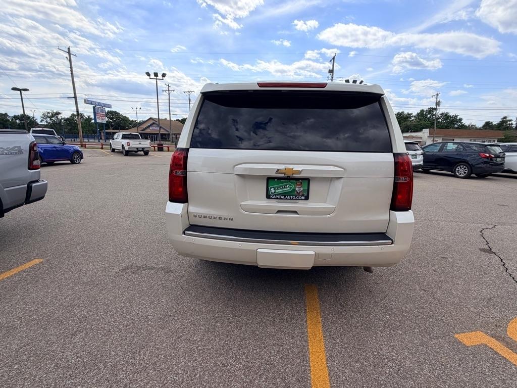 Chevrolet Suburban  2015
