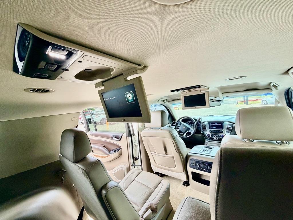 Chevrolet Suburban  2015