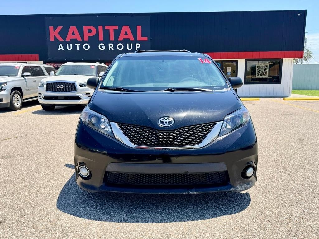 Toyota Sienna  2014