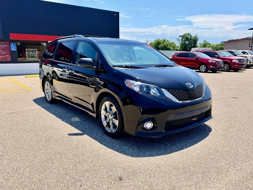 Toyota Sienna  2014