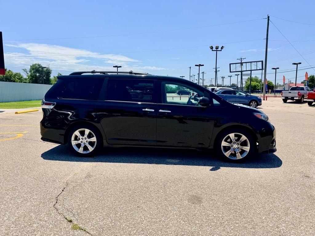 Toyota Sienna  2014