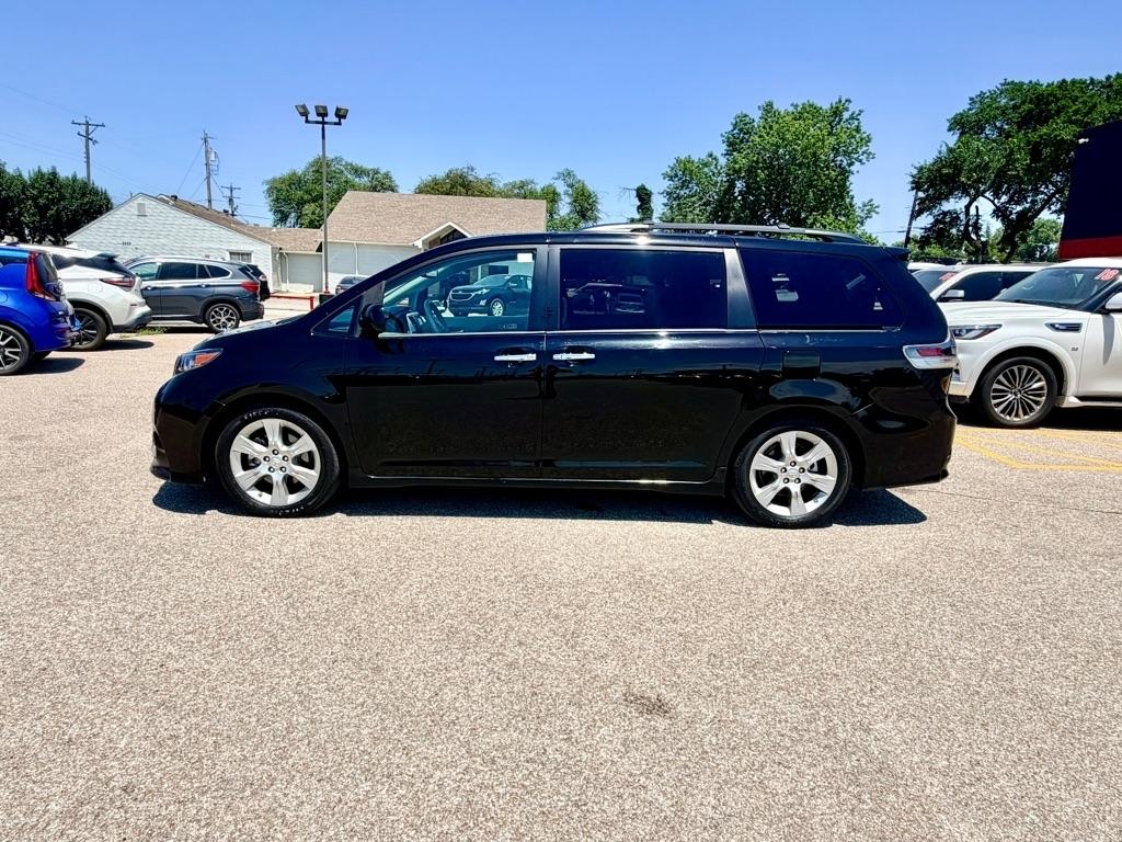 Toyota Sienna  2014