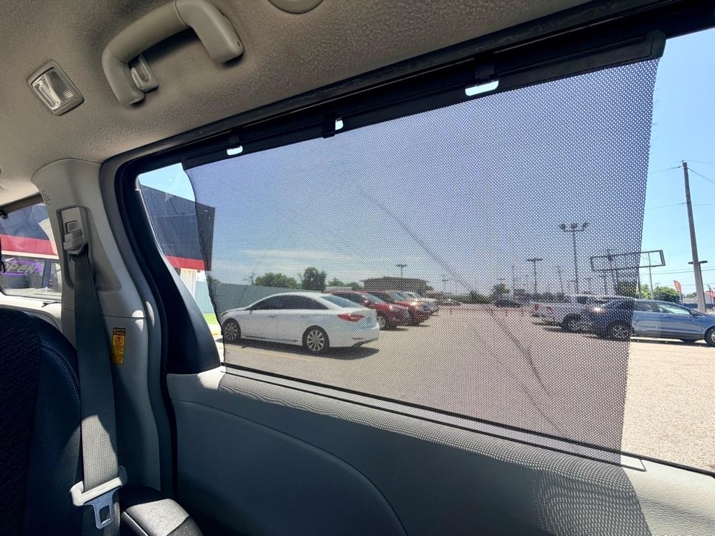 Toyota Sienna  2014