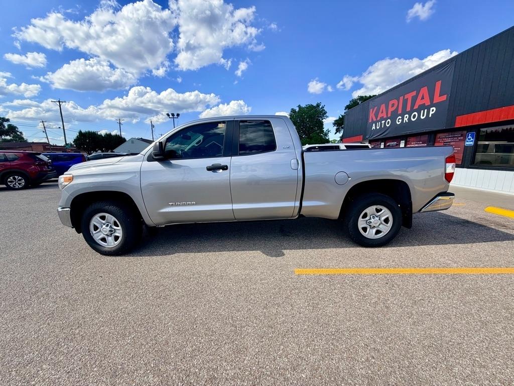 Toyota Tundra  2015