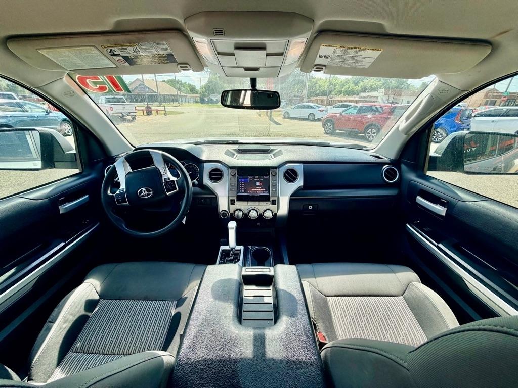 Toyota Tundra  2015