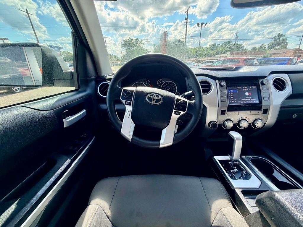 Toyota Tundra  2015