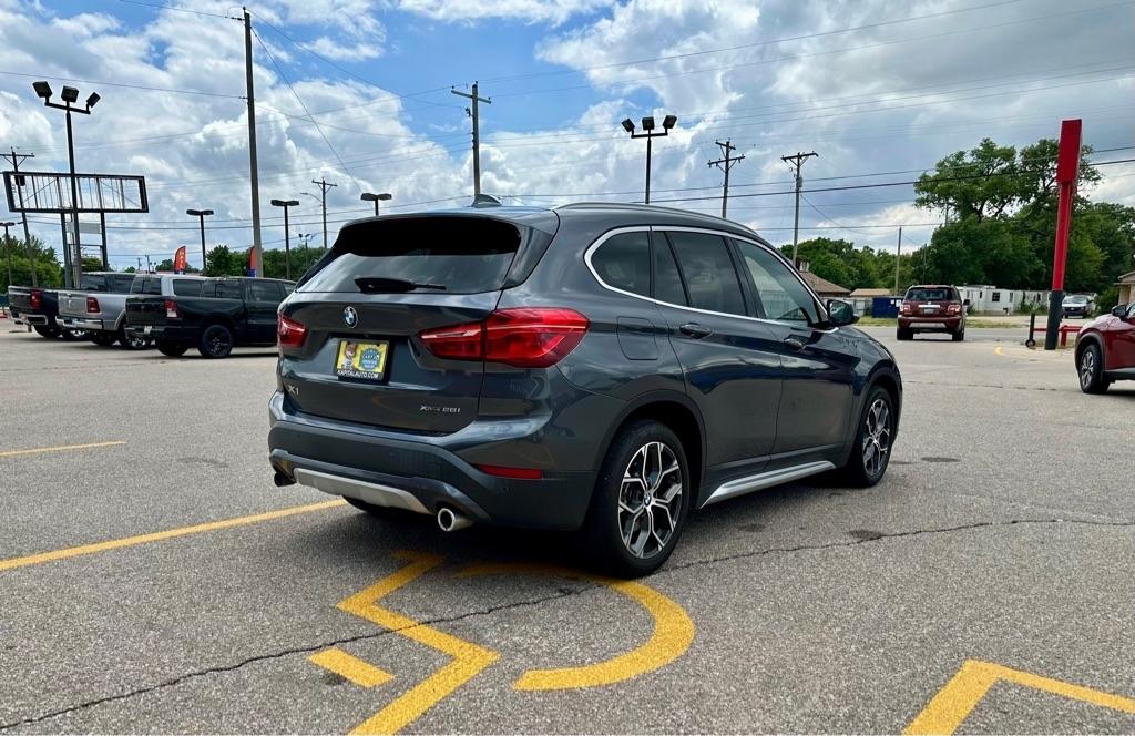BMW X1  2021