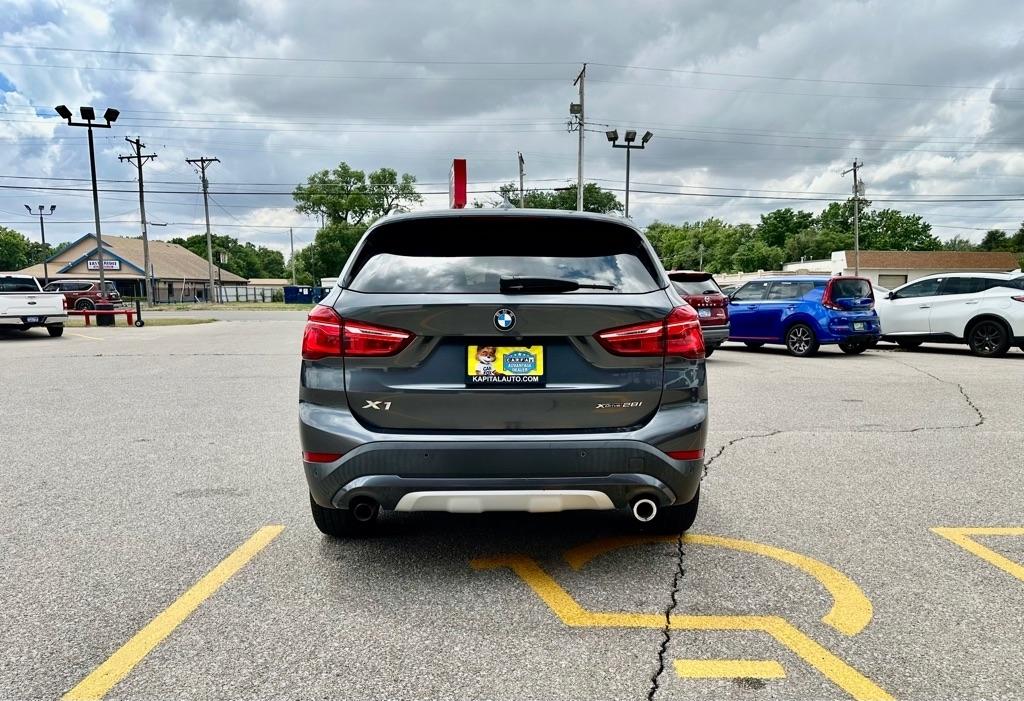 BMW X1  2021