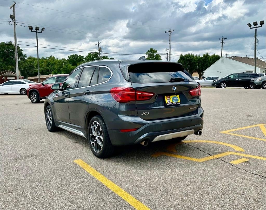 BMW X1  2021