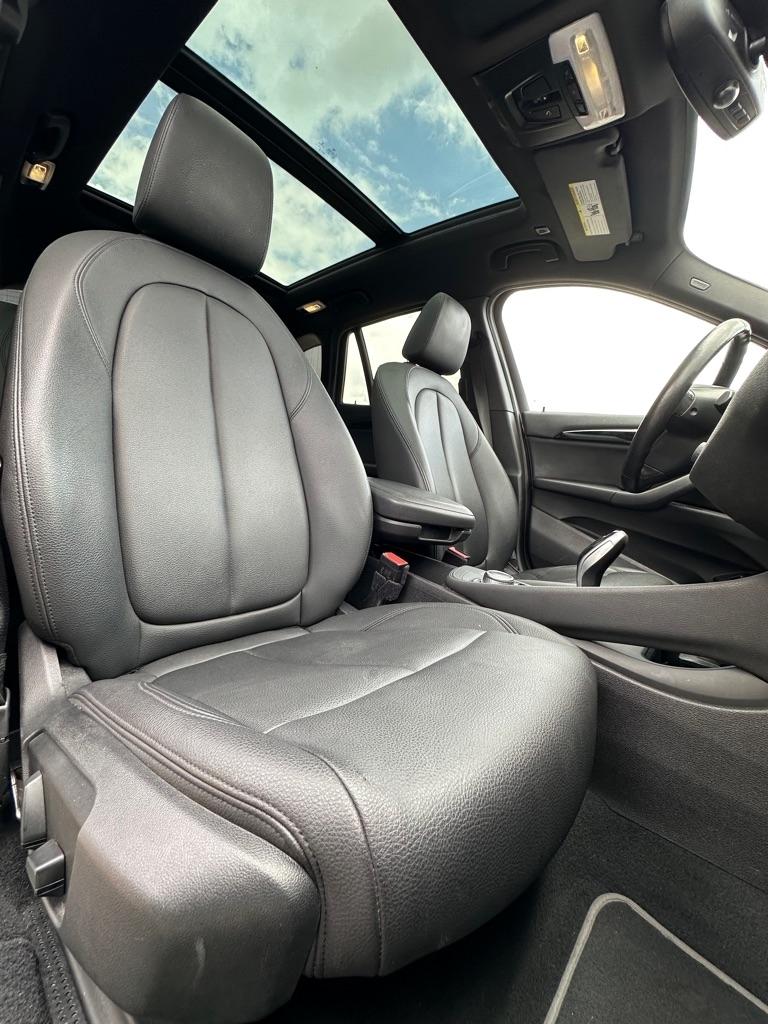 BMW X1  2021