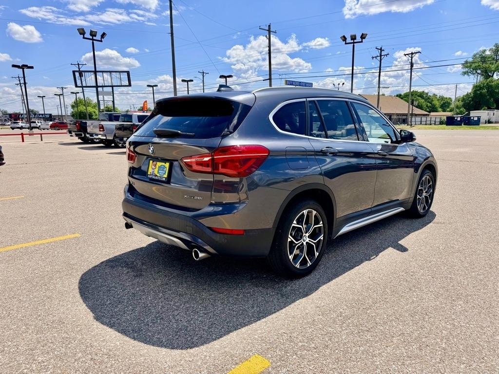 BMW X1  2021
