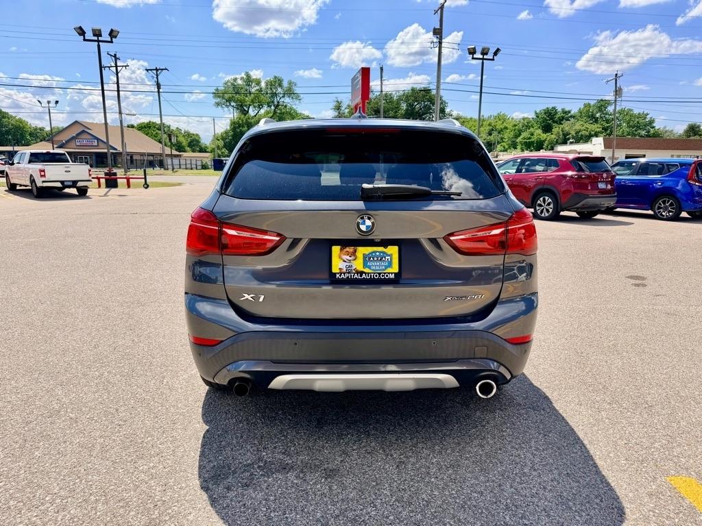 BMW X1  2021