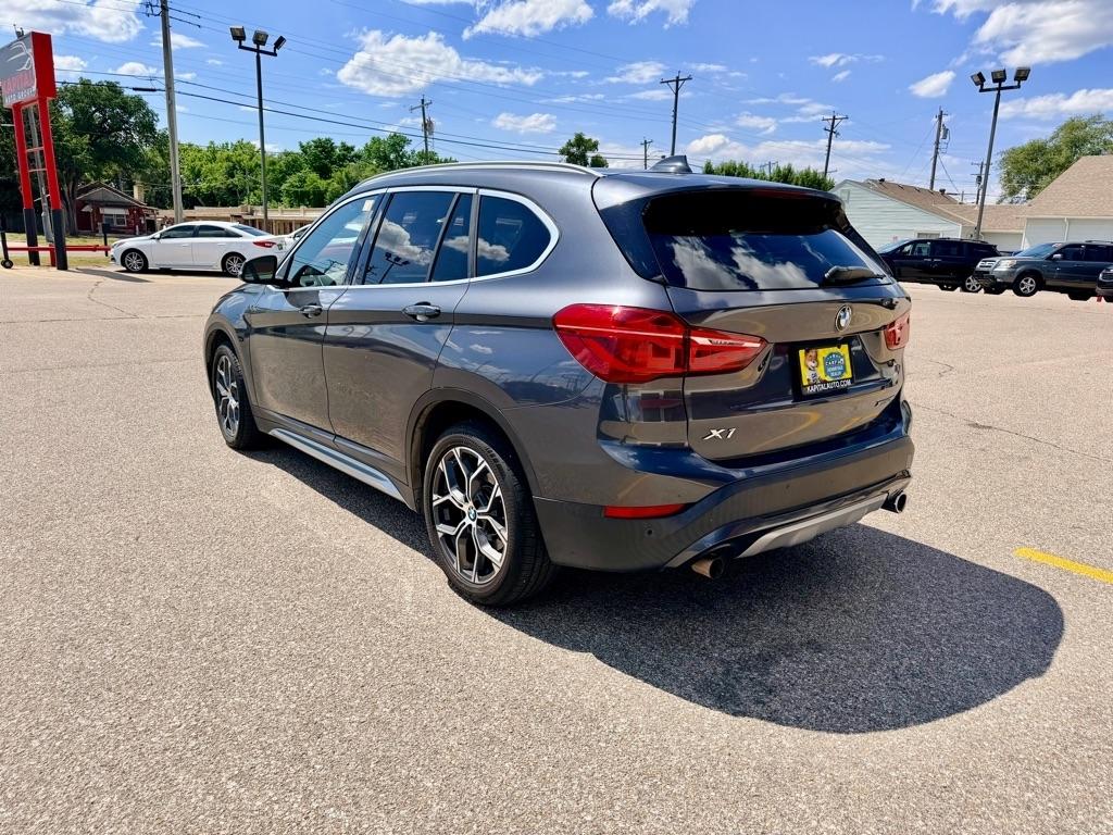 BMW X1  2021