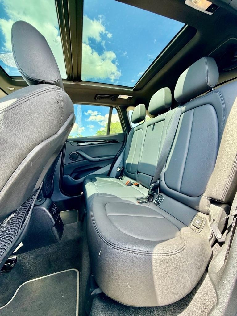 BMW X1  2021
