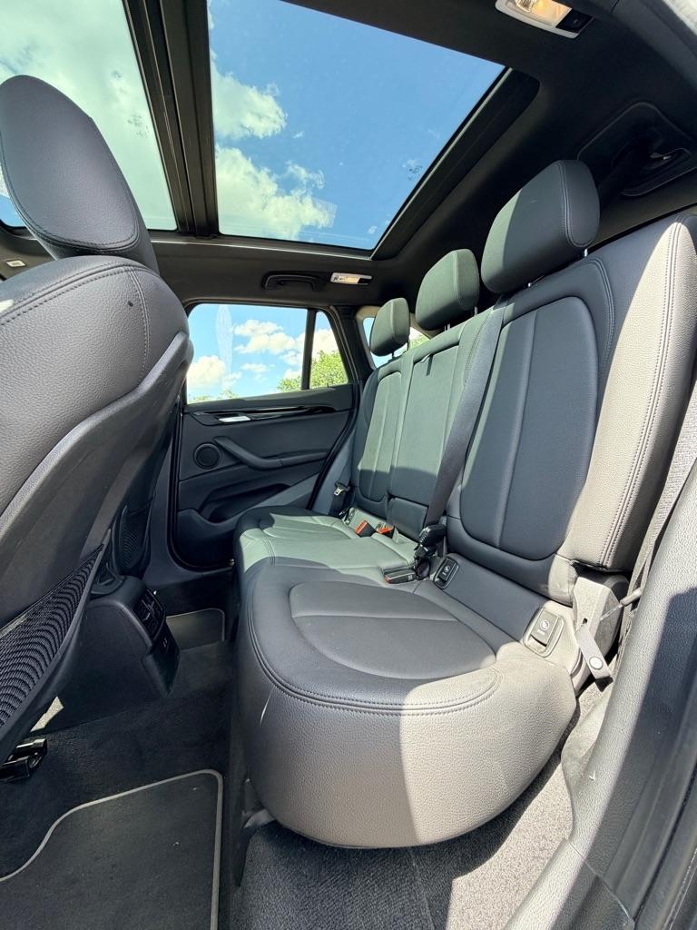 BMW X1  2021
