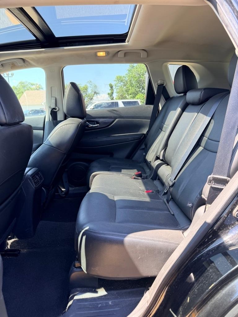 Nissan Rogue  2016