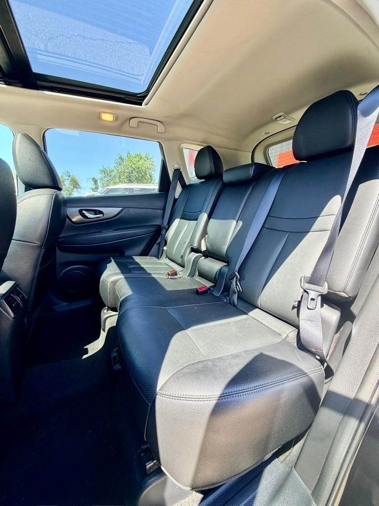Nissan Rogue  2016