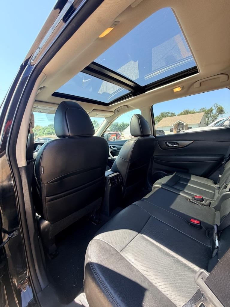 Nissan Rogue  2016