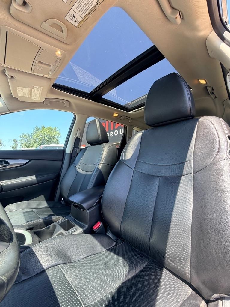 Nissan Rogue  2016