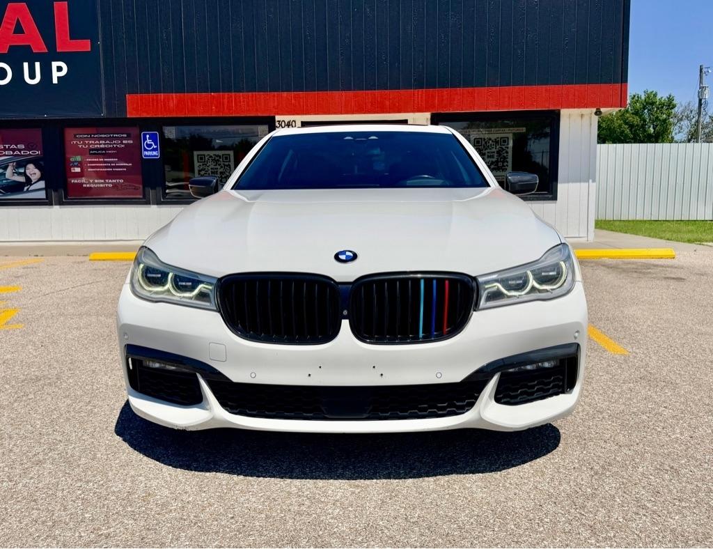 BMW 7-Series  2016