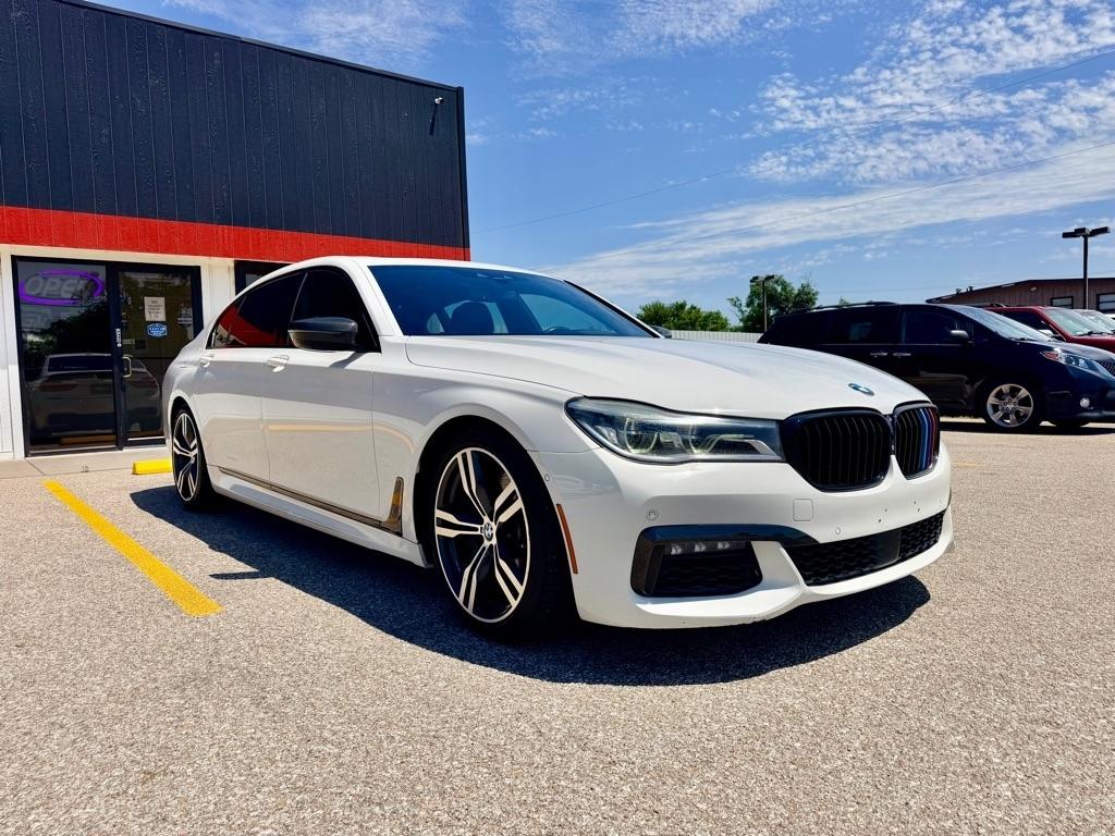 BMW 7-Series  2016